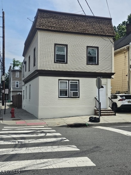 527 Cary St, Orange, NJ 07050