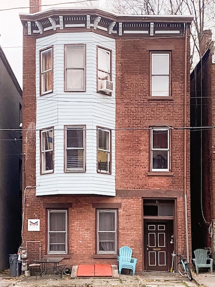 95 Renwick St, Newburgh, NY 12550