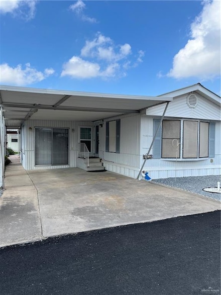 2718 Mesa Verde Dr, Weslaco, TX 78596