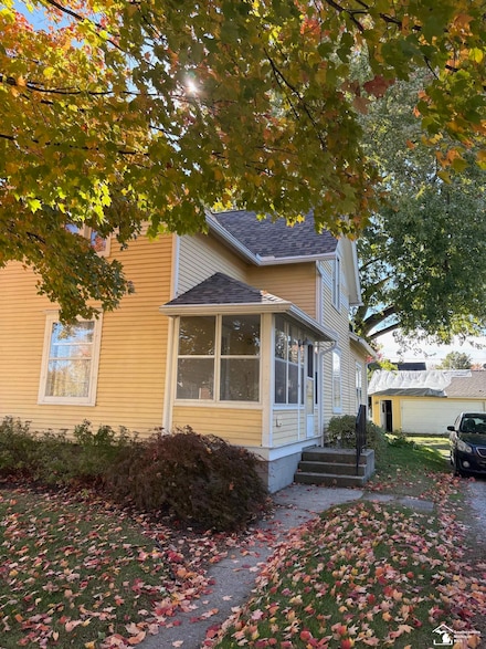 224 Cherry St, Blissfield, MI 49228