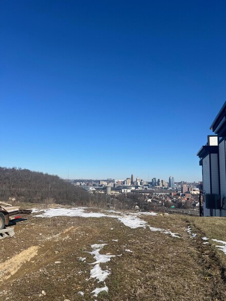 1168 Bellavista Dr, Covington, KY 41011