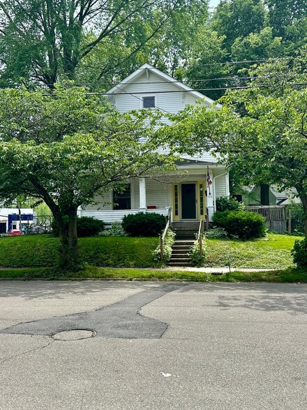 1319 Ohio Ave, Anderson, IN 46016