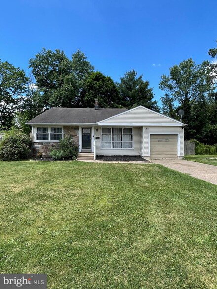 1515 Berlin Rd, Cherry Hill, NJ 08003
