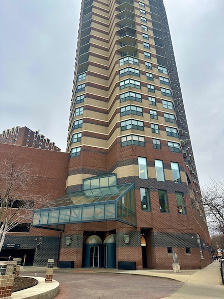 3660 N Lake Shore Dr Unit 2105, Chicago, IL 60613