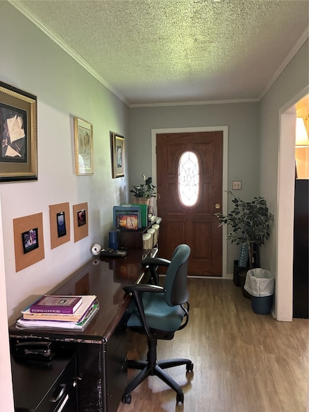 2039 Lovers Ln, Shreveport, LA 71105