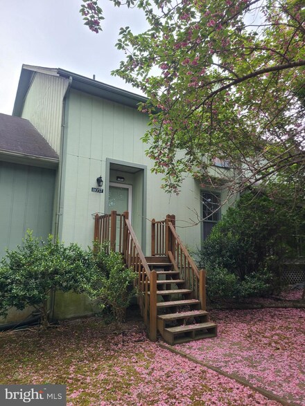 11057 Vernon Woods Dr, King George, VA 22485