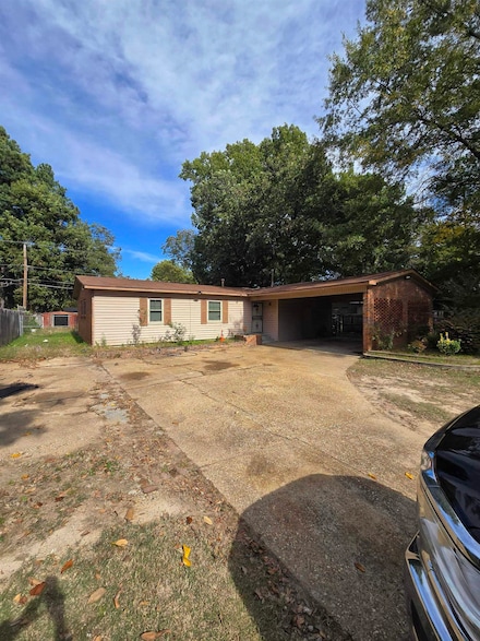 4898 Knight Arnold Rd, Memphis, TN 38118