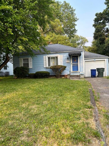 220 N Virginialee Rd, Columbus, OH 43209