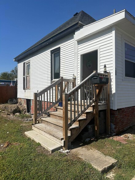 120 Maple St, Owensboro, KY 42301