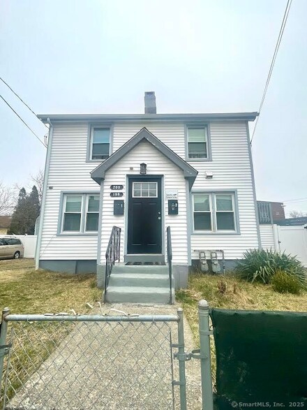 198 Willow St, Bridgeport, CT 06610