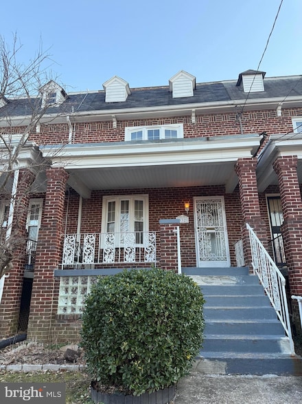332 Emerson St NW, Washington, DC 20011