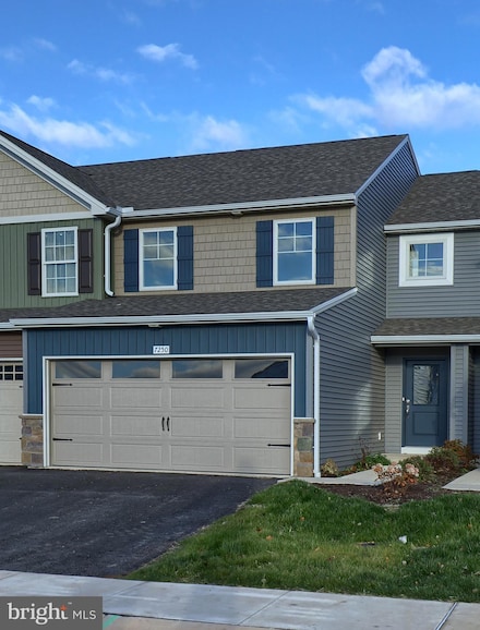 7250 White Oak Blvd, Skyline View, PA 17112