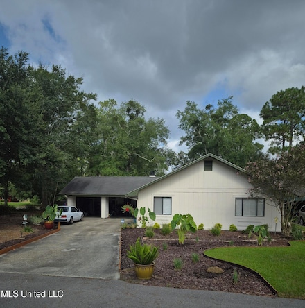 1 Wilderness Run, Diamondhead, MS 39525