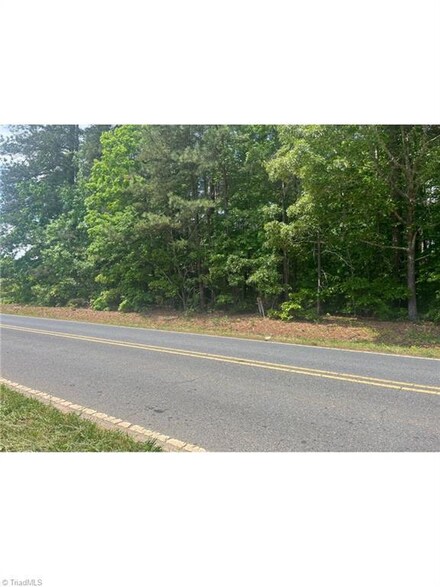 7801 Jackson School Rd, Browns Summit, NC 27214