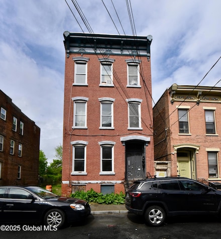 2265 Old 6th Ave, Troy, NY 12180