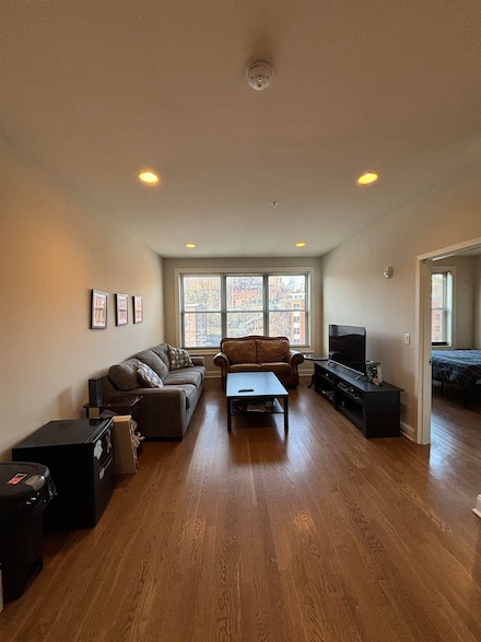 100 Marshall St Unit 608, Hoboken, NJ 07030