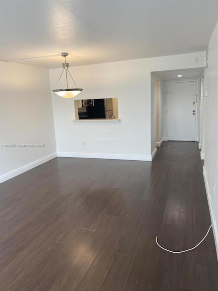 484 NW 165th St Unit A-309, Miami, FL 33169