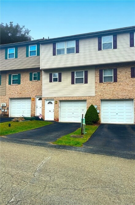 124 Pine Ct, Pittsburgh, PA 15239