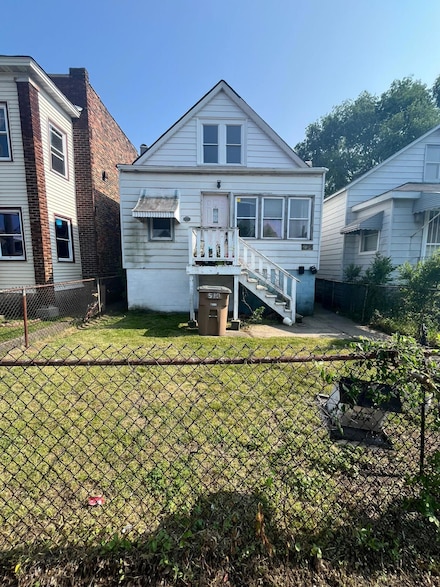 519 W 144th St, East Chicago, IN 46312