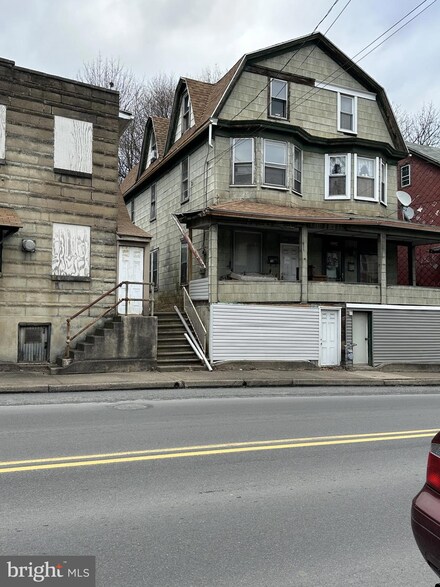 827 N 6th St, Shamokin, PA 17872