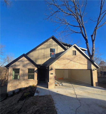 4 Laverne Ln, Bella Vista, AR 72715