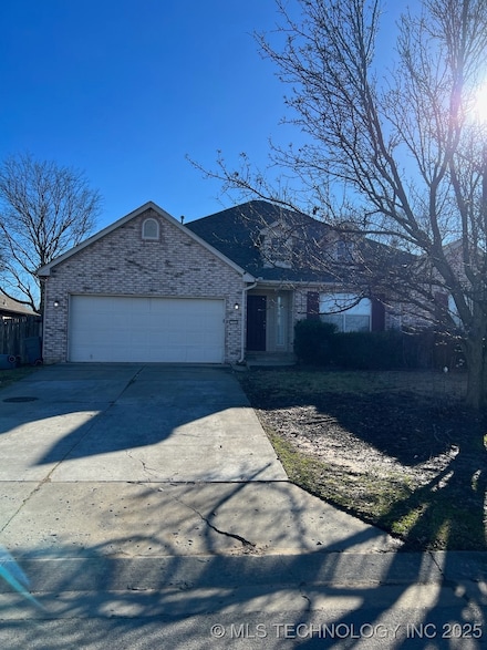 19906 E 45th St S, Broken Arrow, OK 74014