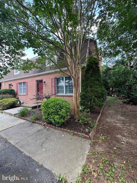 957 Silver Lake Blvd, Dover, DE 19904