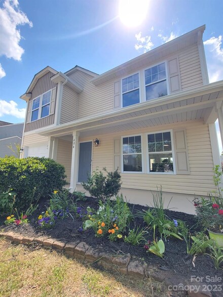 404 Smokehouse Ln, Albemarle, NC 28001