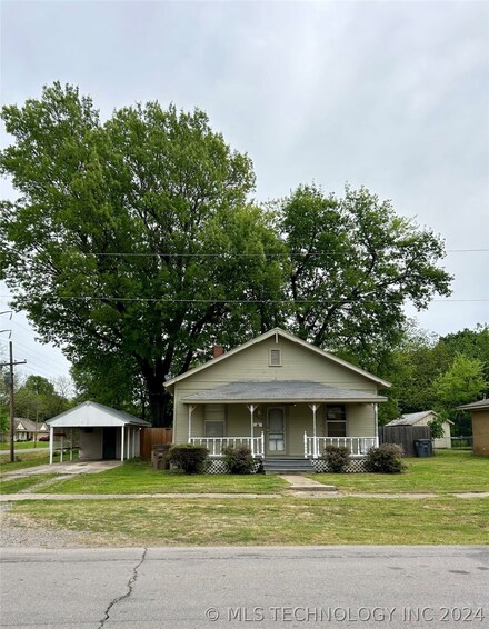 503 S State St, Wagoner, OK 74467