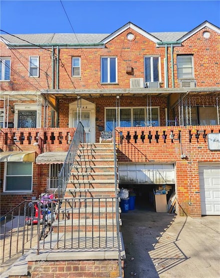 2540 E 11th St, Brooklyn, NY 11235