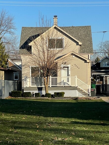 3923 Grove Ave, Berwyn, IL 60402