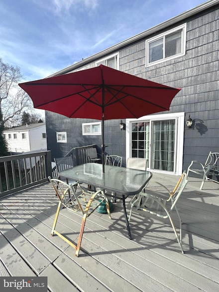 1521 Coulon Rd, Willow Grove, PA 19090