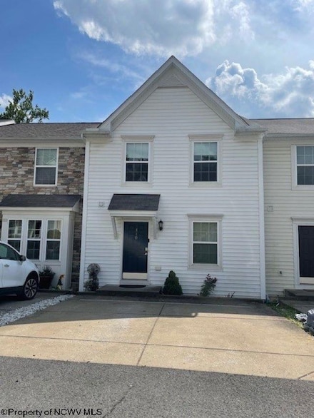 110 Auburn Dr, Morgantown, WV 26501