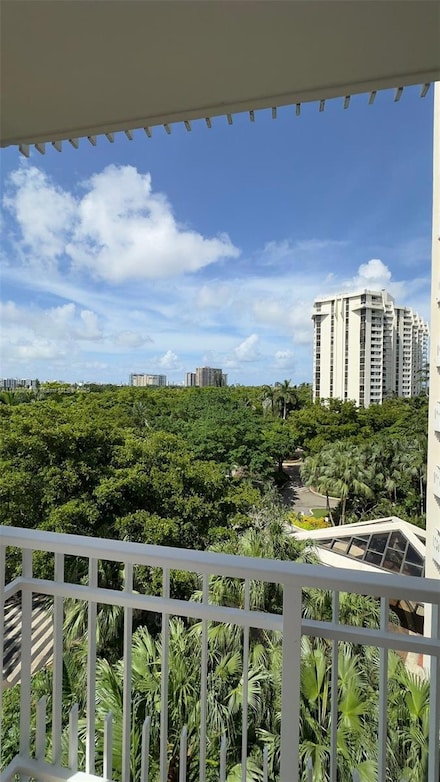 2000 Towerside Terrace Unit 711, Miami, FL 33138