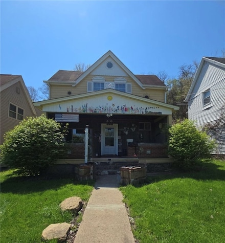 46 Sprague St, Wilmerding, PA 15148