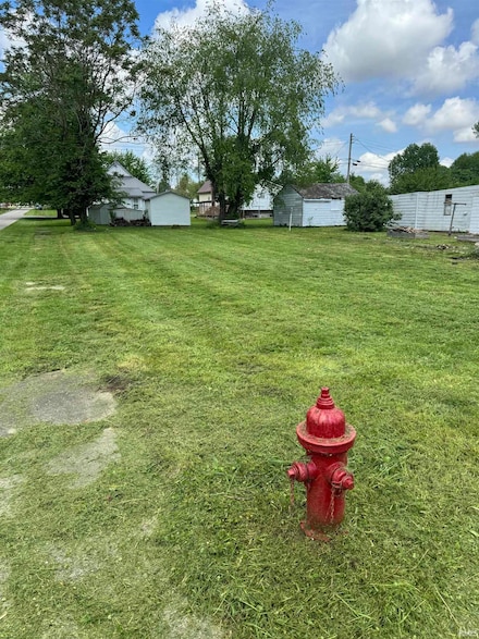 505 E 3rd St, Bicknell, IN 47512
