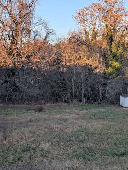 866 E Cleveland Ave, Vinton, VA 24179