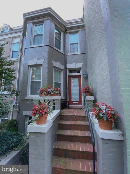 2314 17th St NW, Washington, DC 20009