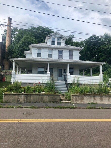 1138 Main St, Pittston, PA 18640