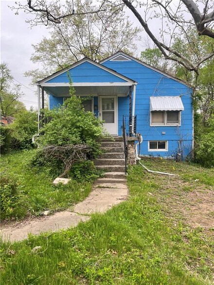 9200 E 39th St, Kansas City, MO 64133