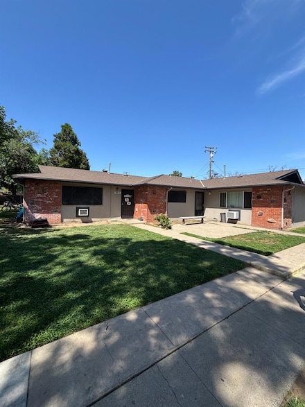 820 Clementa Way, Modesto, CA 95351