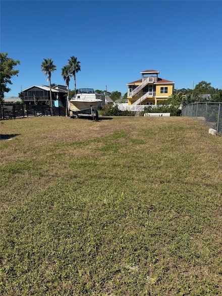 7325 Maryland Ave, Hudson, FL 34667