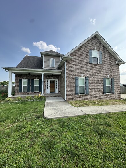 4426 Ironhorse Way, Clarksville, TN 37040