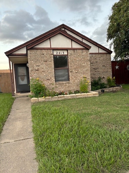 2413 Markland St, Irving, TX 75060