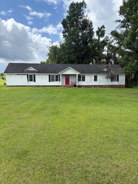 245 Smith Dairy Rd, Ray City, GA 31645