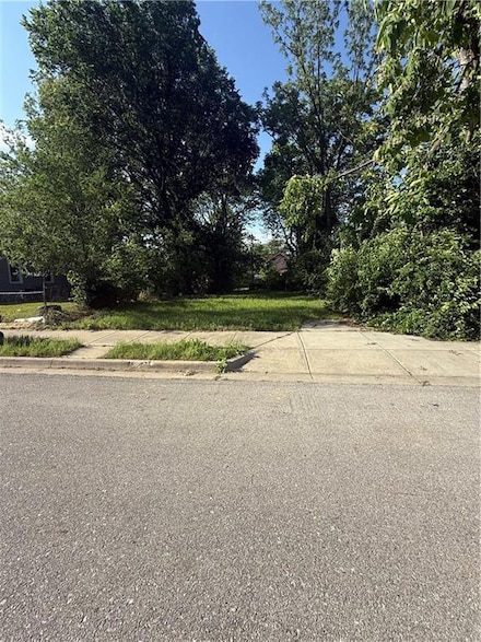 3210 E 20th St, Kansas City, MO 64127