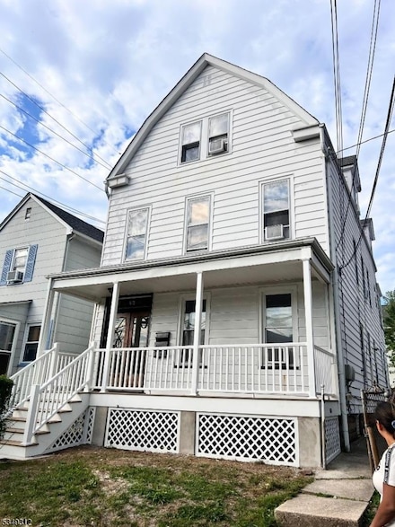 42 James St, Bloomfield, NJ 07003