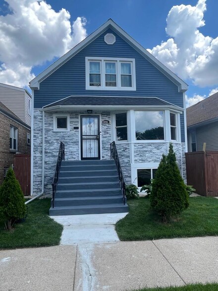 3851 N Oconto Ave, Chicago, IL 60634
