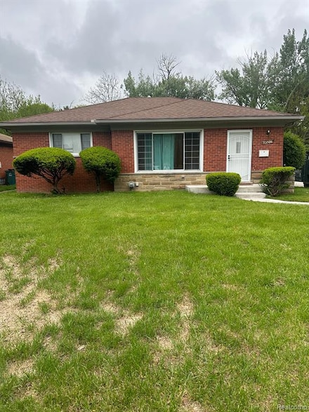 23506 Church St, Oak Park, MI 48237