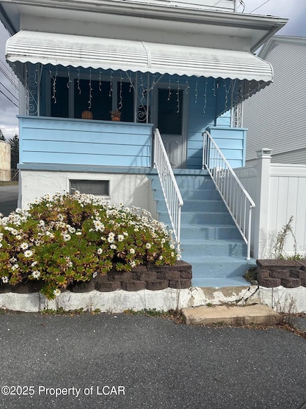 695 Monges St, Hazleton, PA 18201